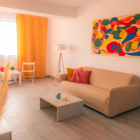 Sunset Apartment - Central Apt With Rooftop Garden Bükreş Dış mekan fotoğraf